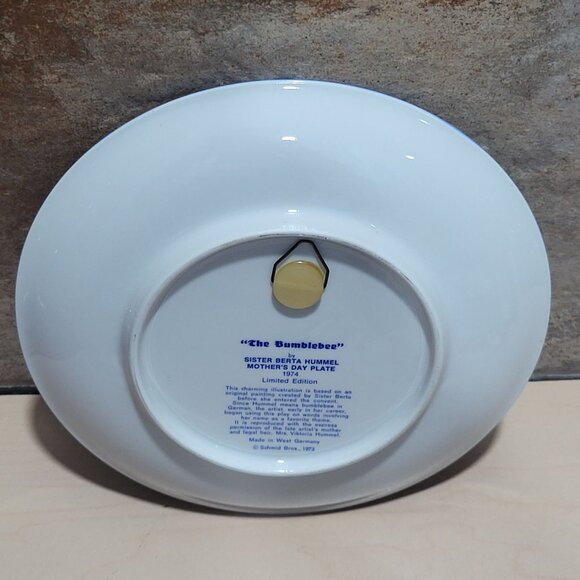 Schmid Hummel Mother's Day 1974 The Bumblebee Decorative Wall Hanging Plate - Picture 11 of 11